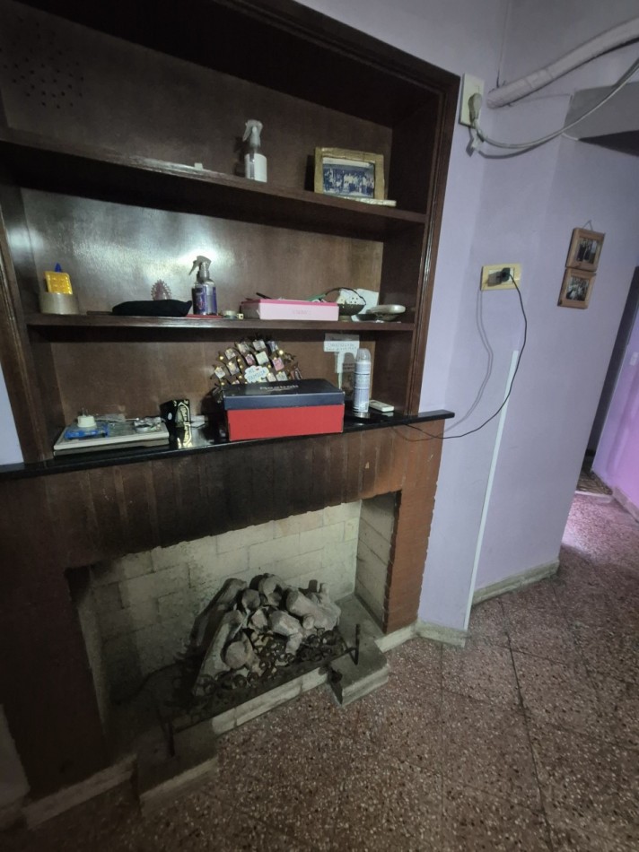 DUPLEX DE TRES DORMITORIOS EN BARRIO SUR RONDEAU AL 400 CON COCHERA