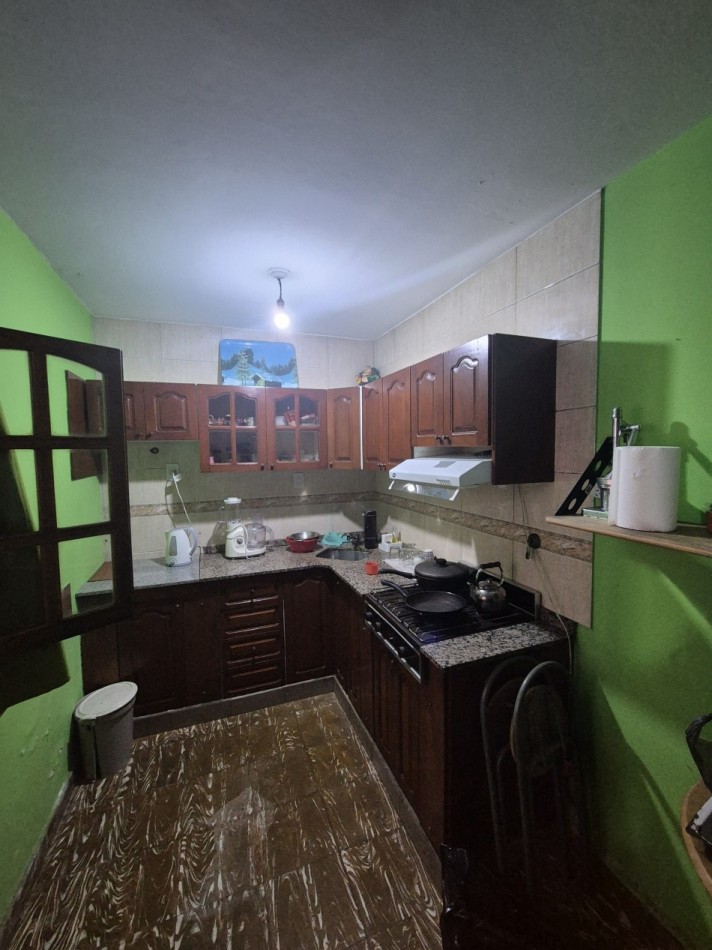 DUPLEX DE TRES DORMITORIOS EN BARRIO SUR RONDEAU AL 400 CON COCHERA