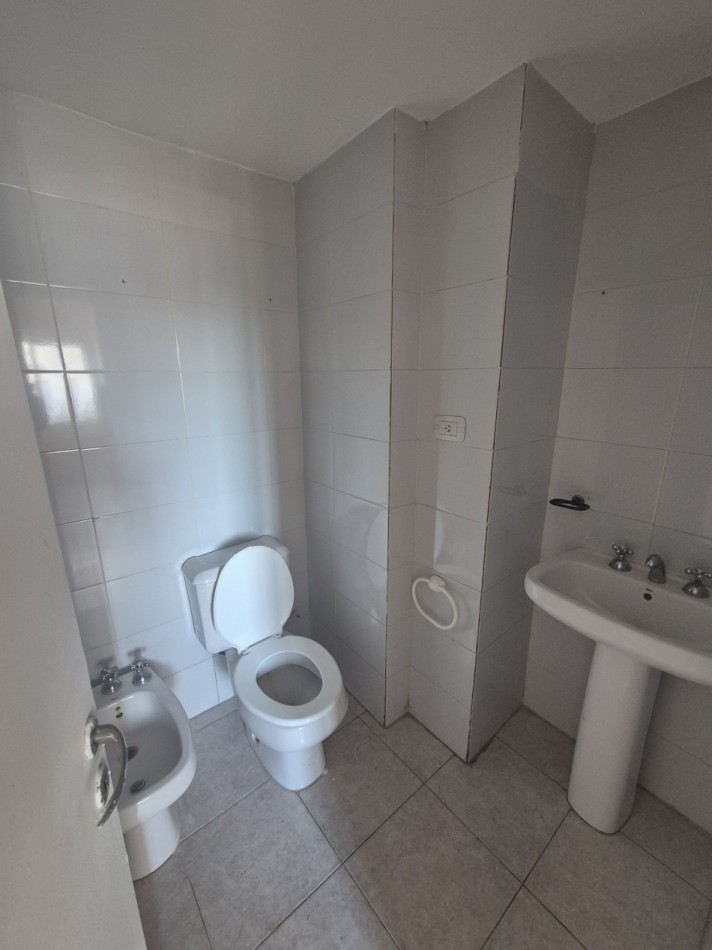 DEPARTAMENTO DE UN DORMITORIO CON BALCON EN GENERAL PAZ AL 900 OPORTUNIDAD