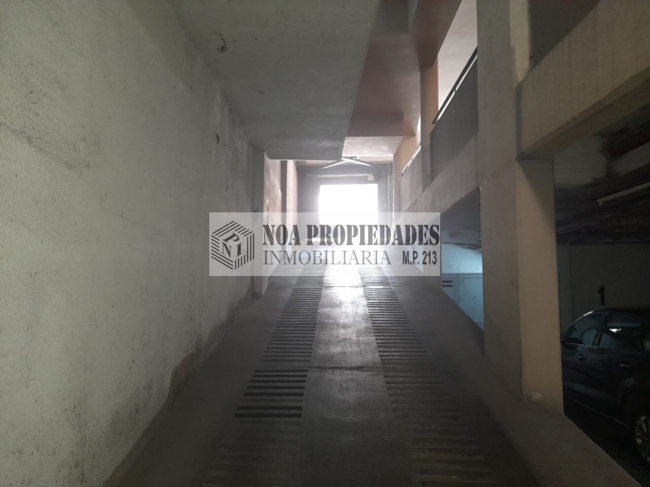 COCHERA AMPLIA EN CORDOBA AL 100