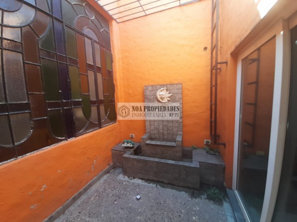 CASA EN LA RIOJA 48 SOLO COMERCIAL