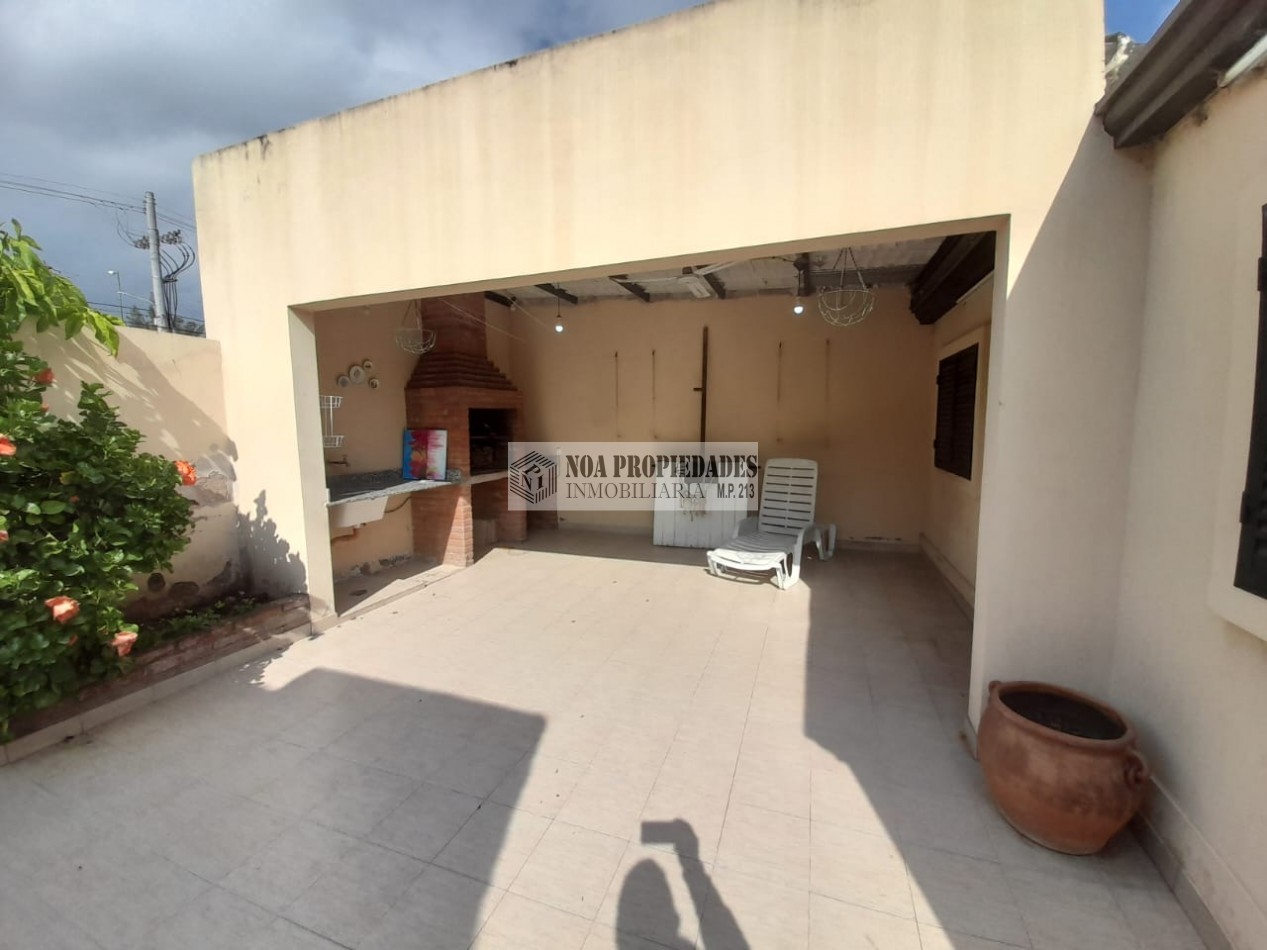 CASA EN BARRIO VILUCO ZONA REFINOR LA GARSA DE 3 DORMITORIOS