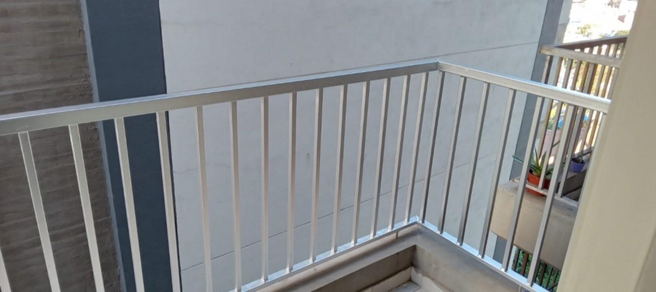 Departamento Monoambiente amplio con balcon en Las Heras 516