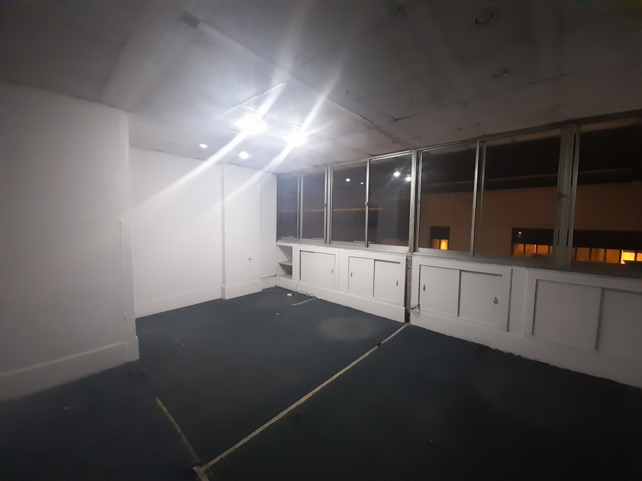 OFICINAS EN ALQUILER EN EDIFICIO LA UNION EN SAN MARTIN AL 600