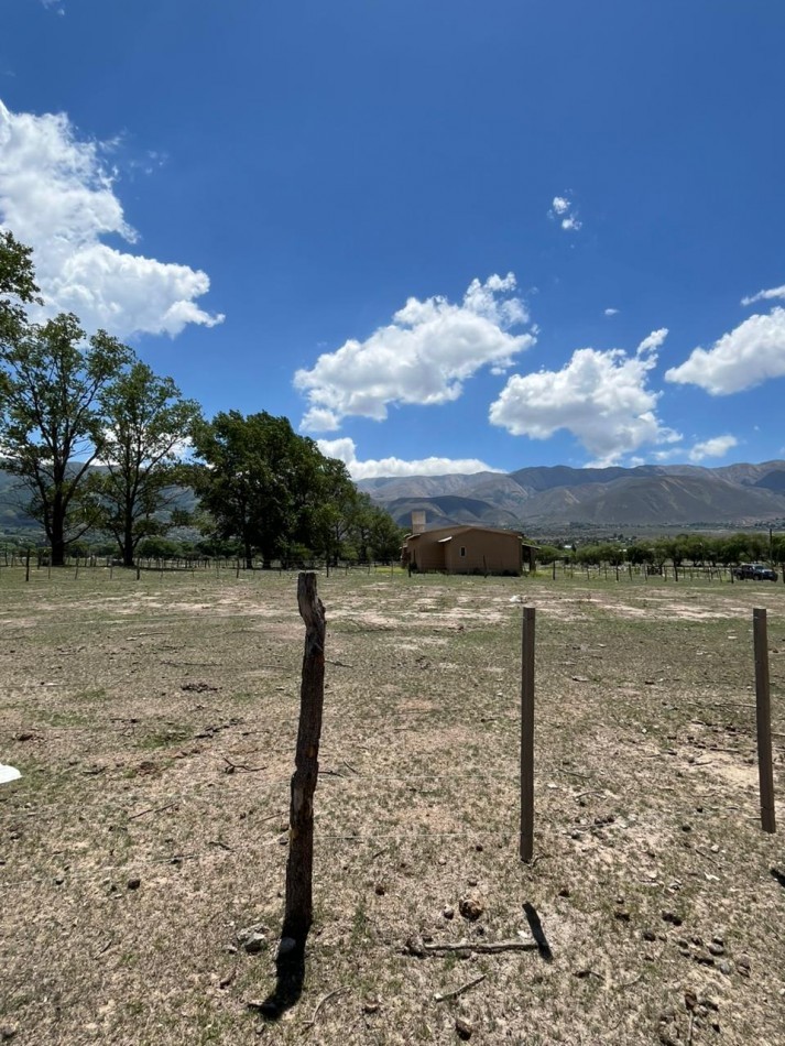 CASA AMOBLADA DE CUATRO DORMITORIOS EN VILLA CHENAUT TAFI DEL VALLE ALQUILER PERMANENTE