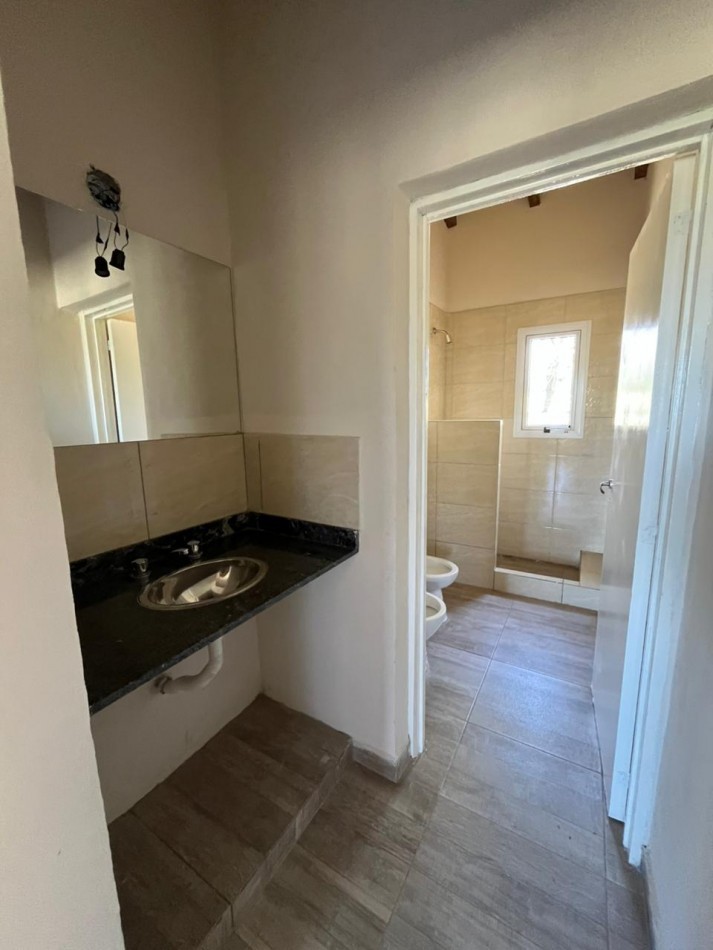 CASA AMOBLADA DE CUATRO DORMITORIOS EN VILLA CHENAUT TAFI DEL VALLE ALQUILER PERMANENTE