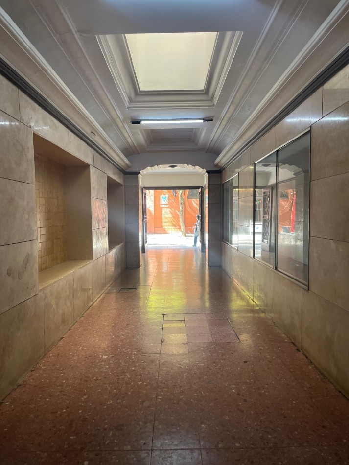 OFICINA EN SAN MARTIN AL 500 OPORTUNIDAD 