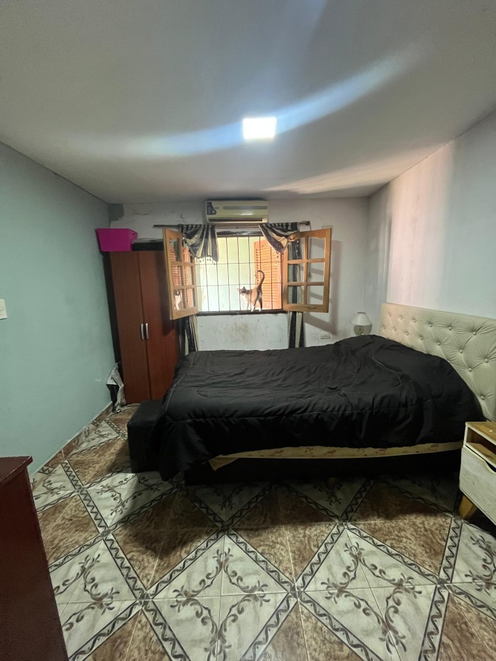 CASA 3 DORMITORIOS EN VILLA MARIANO MORENO CALLE 6 Y 29