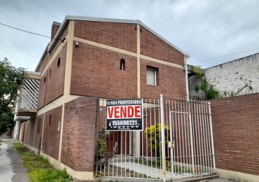CASA ESQUINA CRISOSTOMO ALVAREZ Y FRIAS SILVA A METROS DEL PARQUE AVELLANEDA 