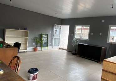 OFICINA EN CASAL 24 DE SETIEMBRE AL 1300 AL LADO DE FORTUNATO FORTINO
