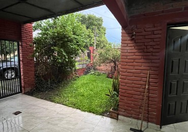 CASA DE TRES DORMITORIOS ALTURA AVENIDA BELGRANO AL 4.400