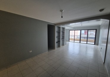DEPARTAMENTO DE TRES DORMITORIOS CON DEPENDENCIA APTO CREDITO Y COCHERA EN SAN LORENZO AL 700