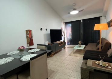 DEPARTAMENTO DE DOS DORMITORIOS CON COCHERA EN COMPLEJO GARCIA HAMILTON EN AVENIDA BELGRANO AL 3.300