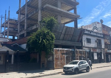 EDIFICIO A TERMINAR EN AVENIDA BELGRANO AL 1600