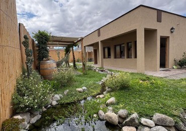 COMPLEJO DE DOS CABAÑAS EN FUNCIONAMIENTO EN CAFAYATE SALTA ESTILO RUSTICO HERMOSAS 