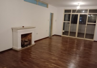 DEPARTAMENTO DE TRES DORMITORIOS EN 24 DE SETIEMBRE AL 1.000