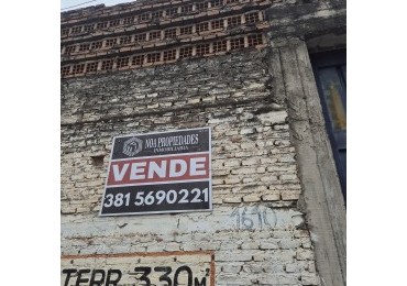 DEPOSITO EN RIVADAVIA 1610 APTO CAMIONES CALLE ANCHA